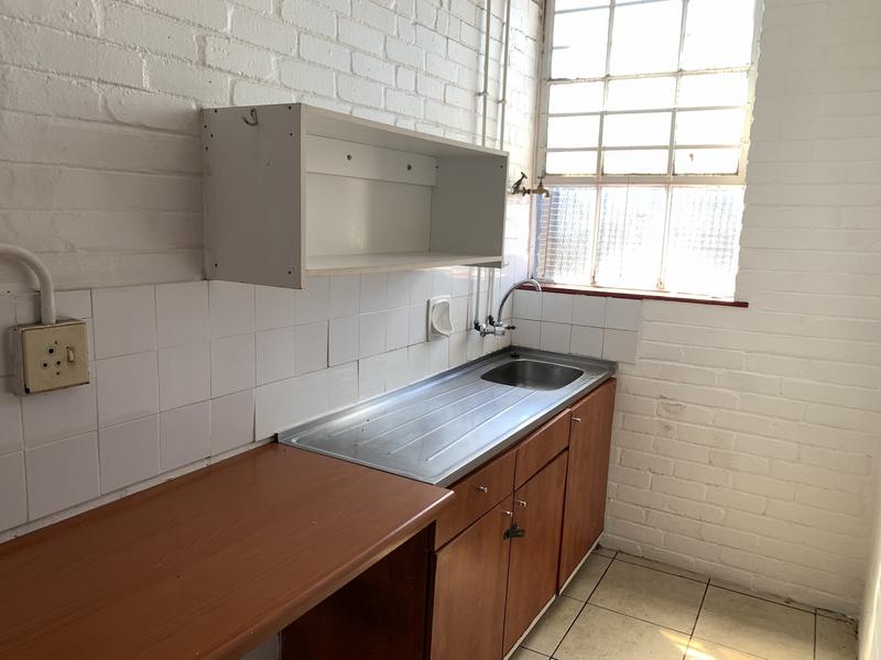To Let commercial Property for Rent in Maitland Western Cape